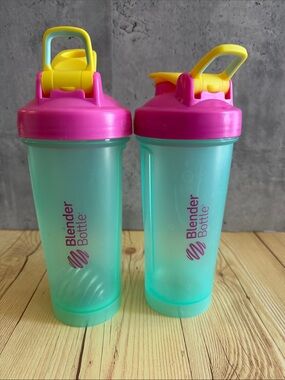 Blender Bottle Tritan Shaker - Teal with Pink & Yellow Lid